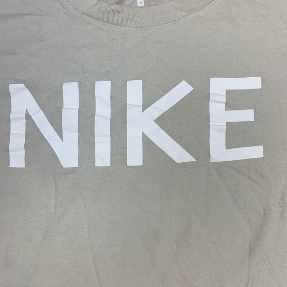 Nike Ivory Short Sleeved Graphic T-shirt Size Mens Medium - Picture 3 of 5